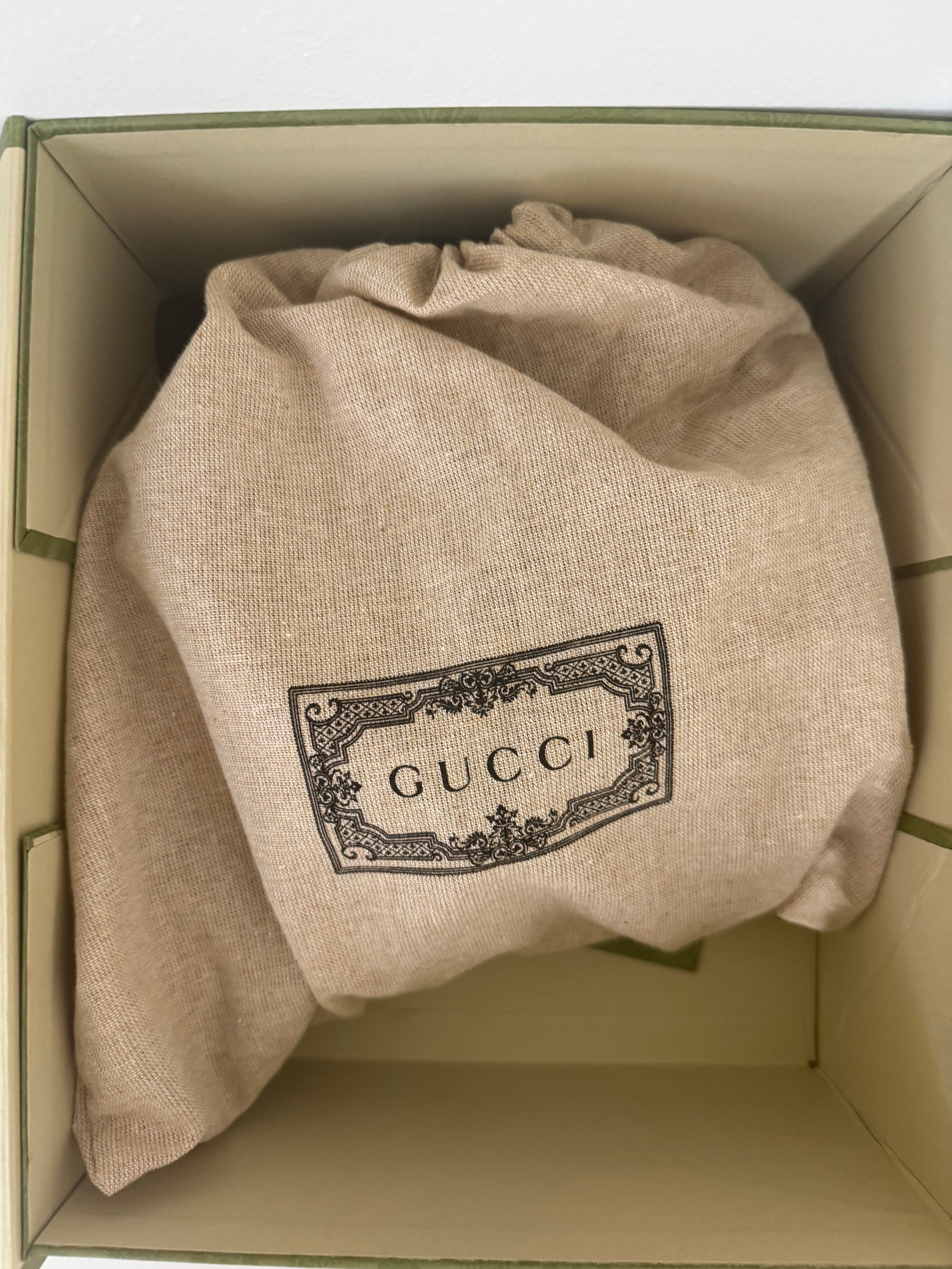 GG Supreme Messenger Bag