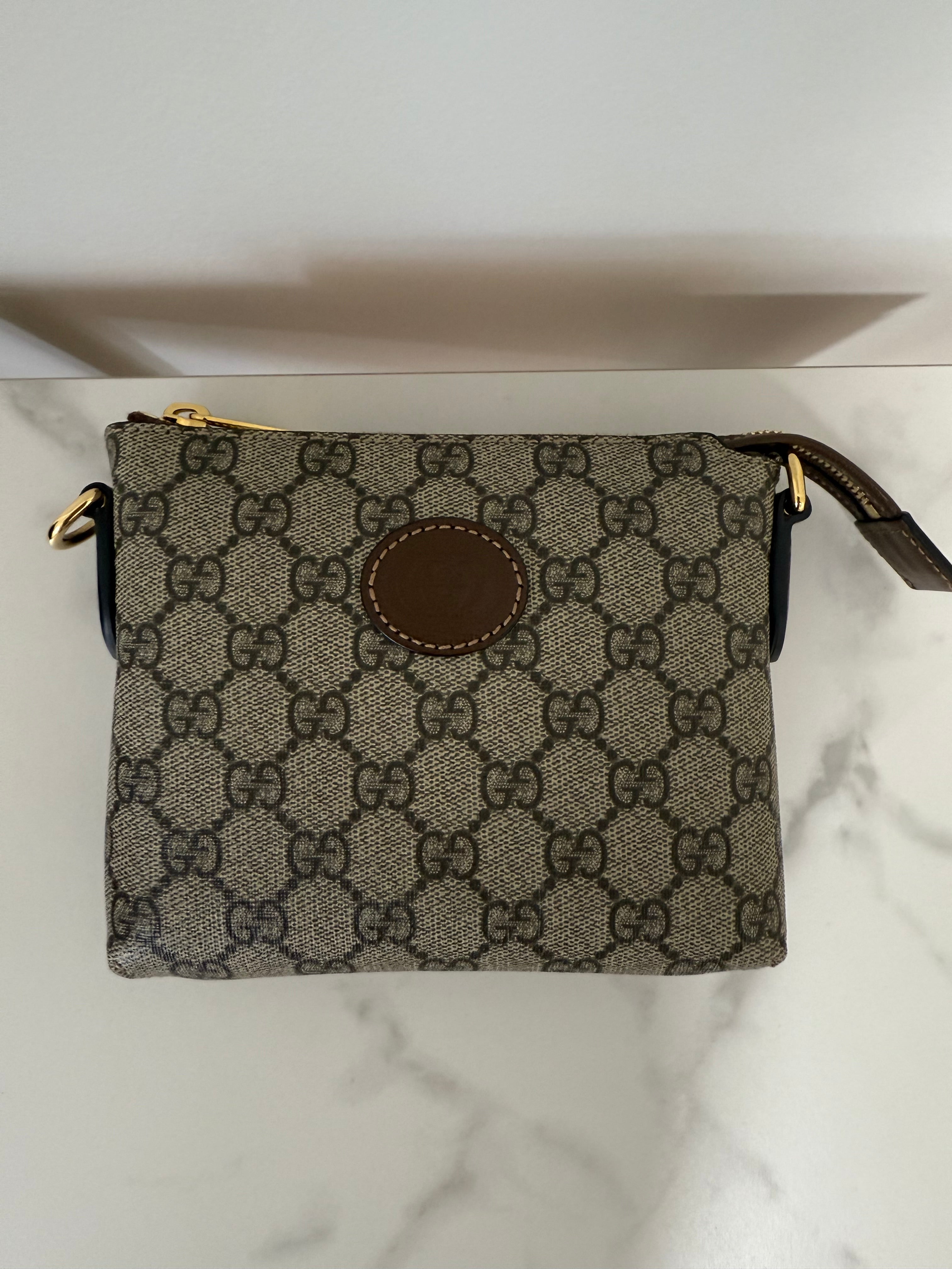 GG Supreme Messenger Bag